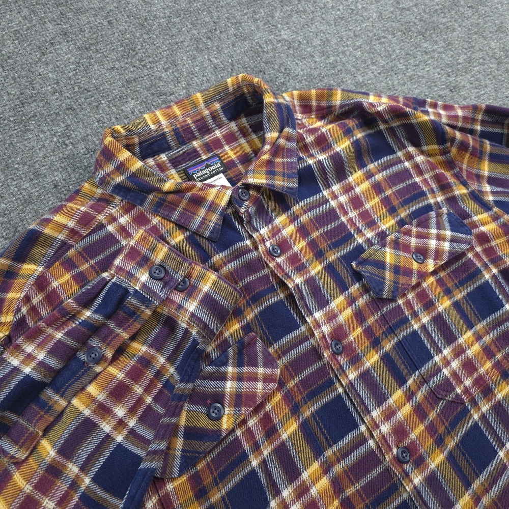 Patagonia Shirt Mens XL Blue Plaid Long Sleeved Fjord Flannel Organic Hike Camp